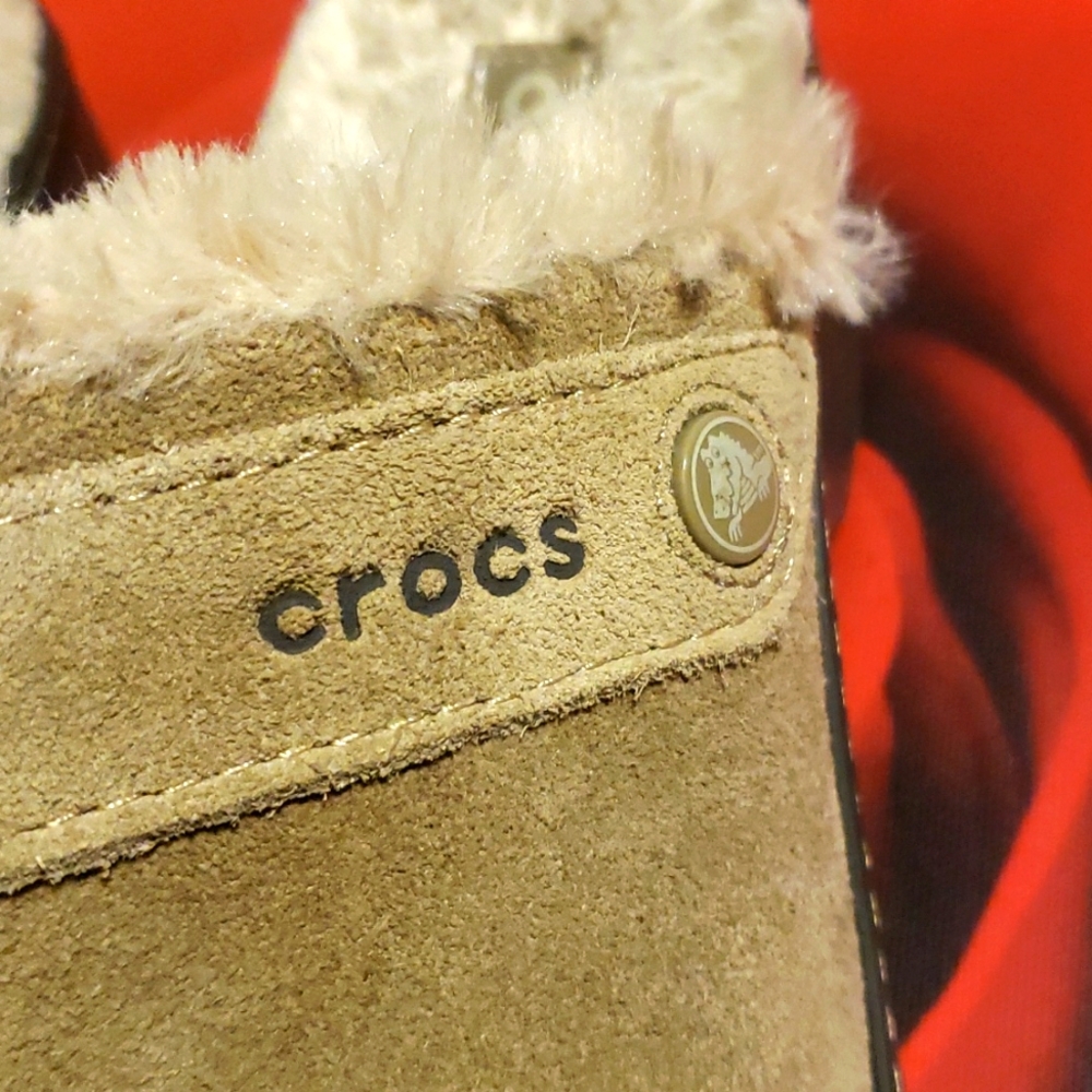 Crocs Clogs - Picture 4 of 7